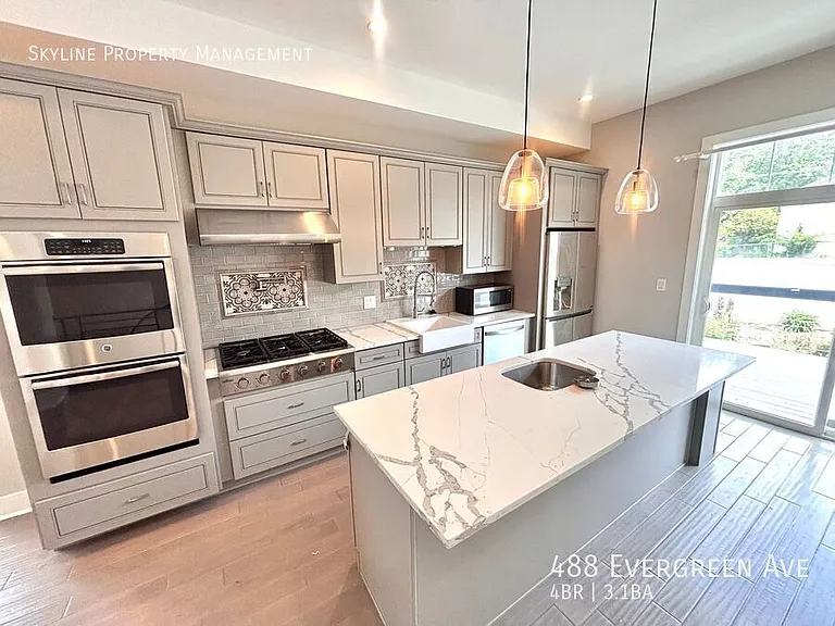 488 Evergreen Ave — Photo 7