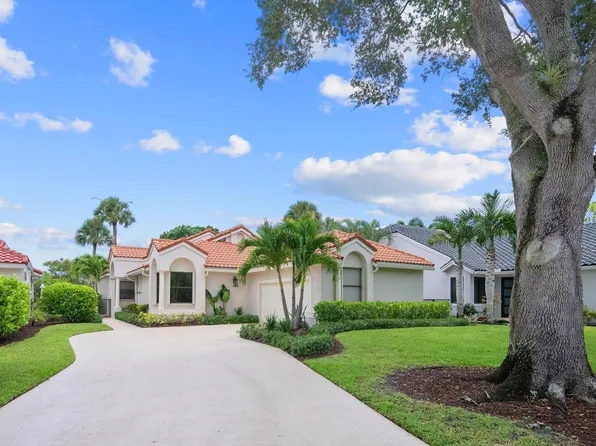 9453 E Fairway Terrace, West Palm Beach, FL 33411