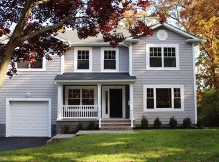 45 Burnet Hill Rd, Livingston, NJ 07039