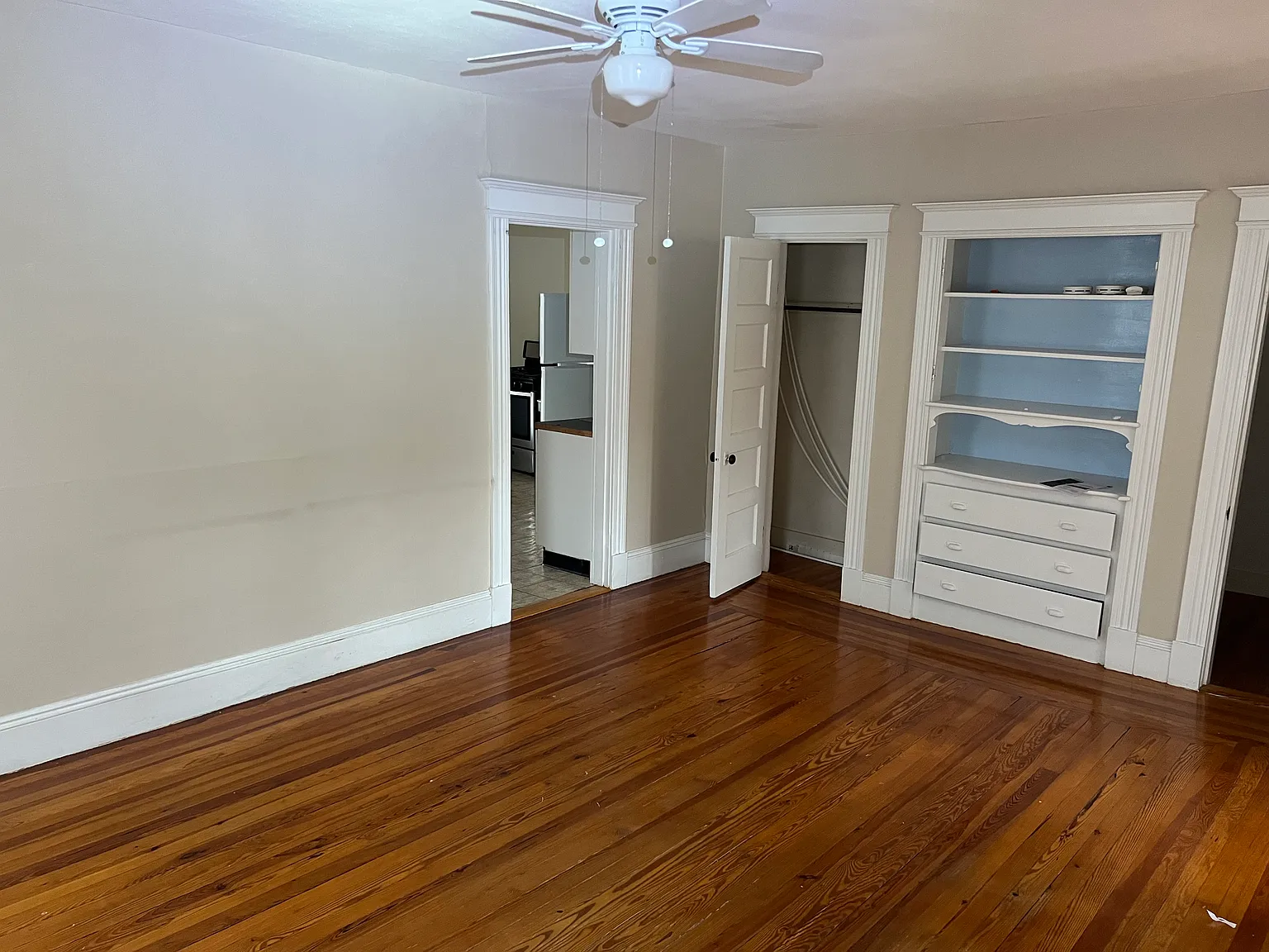 2 bed, 1250 sqft, $1,550 — Photo 3