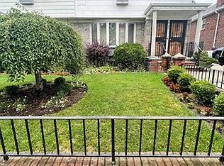 9-30 129th St #2AA, College Pt, NY 11356