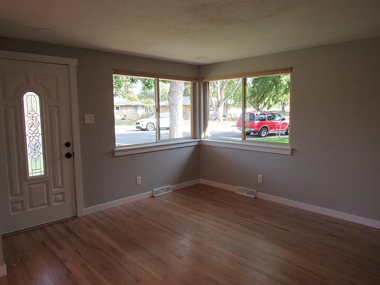 1111 Judson St — Photo 5