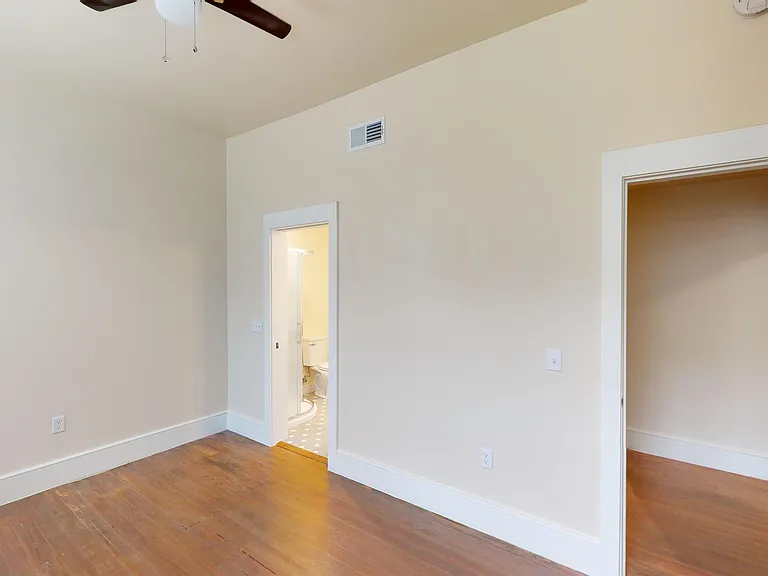 101 Peete St #4 — Photo 9