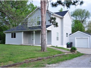 9112 Bunkum Rd, Fairview Heights, IL 62208