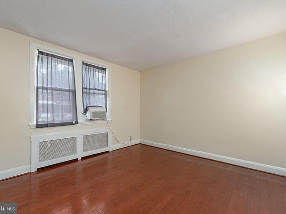 4th image of 2453 W Cold Spring Ln