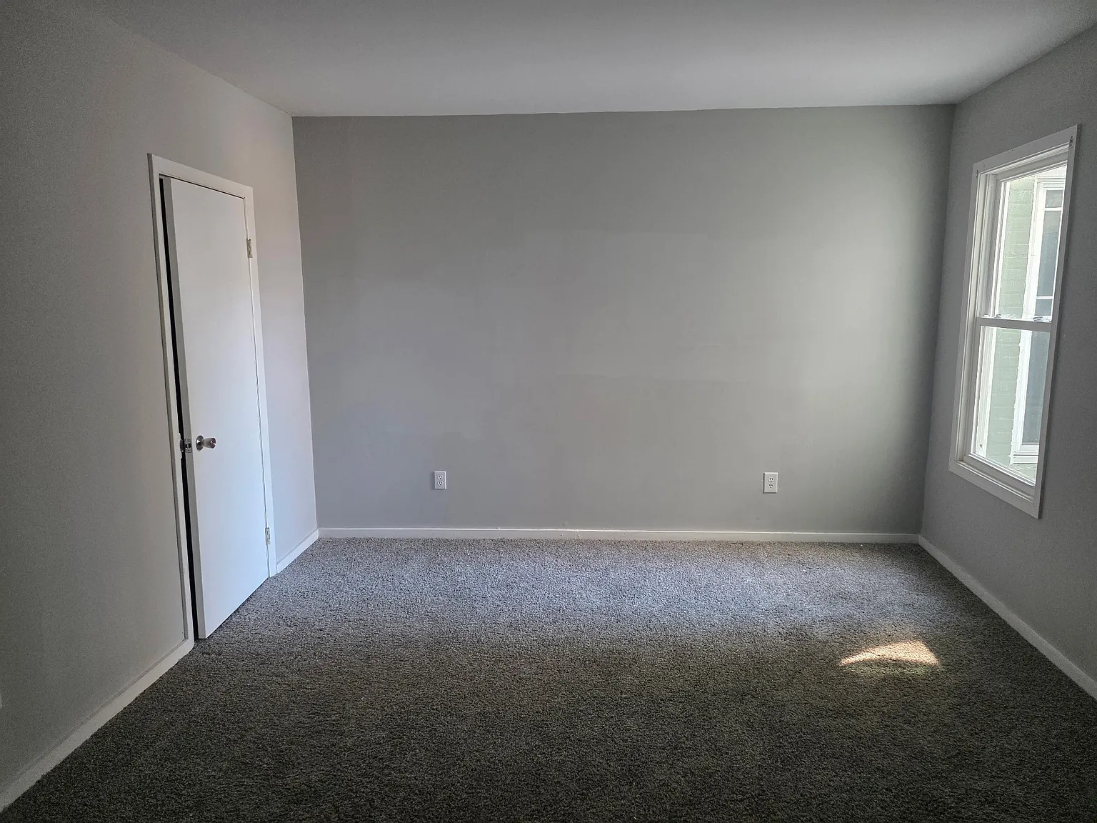 1 bed, 700 sqft, $900 — Photo 3