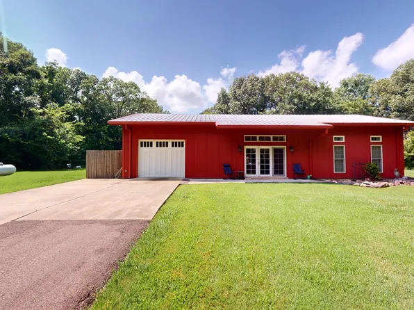 4664 Lenox Nauvoo Rd, Dyersburg, TN 38024