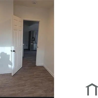 5714 S Manhattan Pl #1/2 — Photo 9
