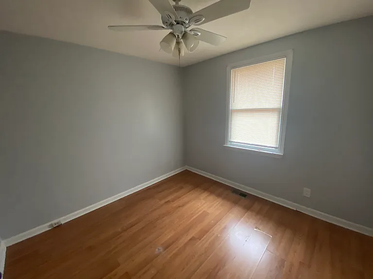 914 Ozora Rd — Photo 8