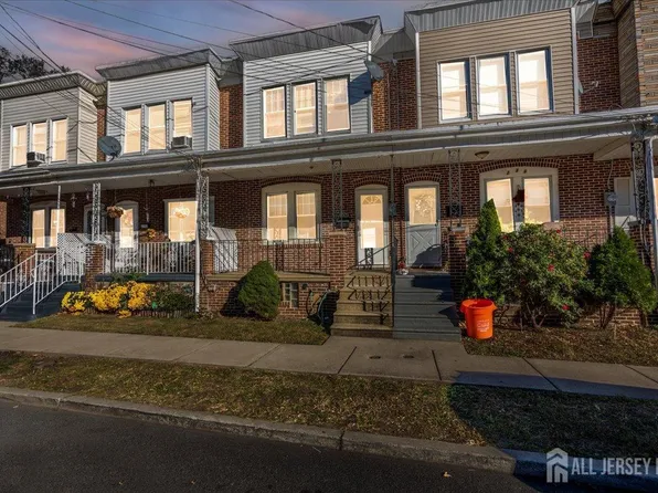 224 Cedar Ave, Woodlynne, NJ 08107