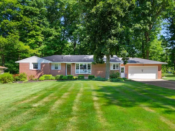 3656 Mary Lou Ln N, Ontario, OH 44906