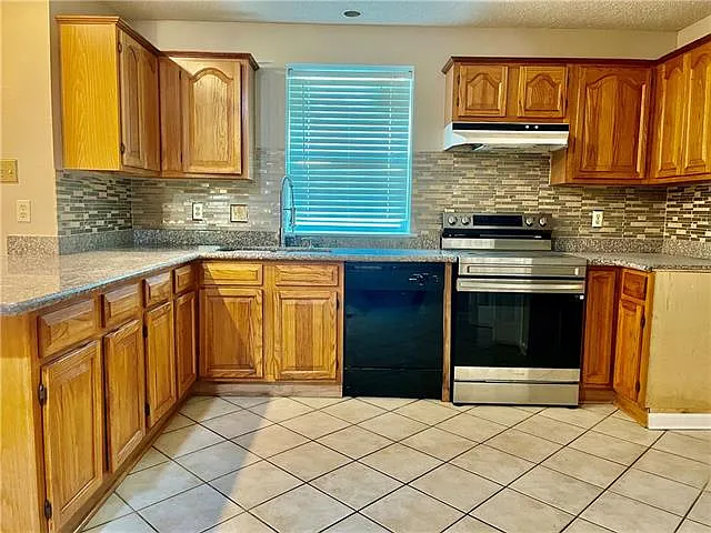 19 Rush Dr — Photo 4