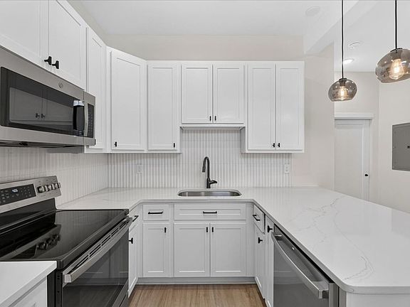 5th image of 1601-1621 Tower Grove Ave #1607-H