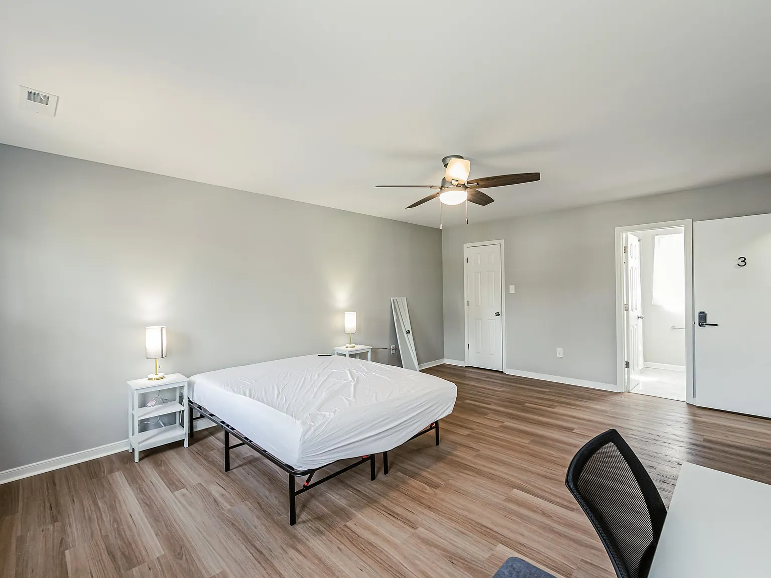 4 bed, 3.0 bath, 2020 sqft, $1,364 — Photo 2