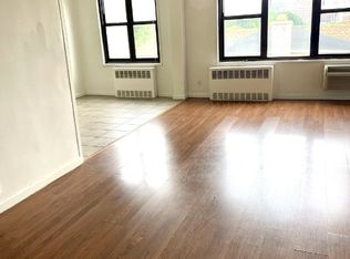(Undisclosed Address), White Plains, NY 10605