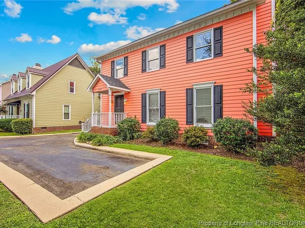 2009 Fig Ct, Fayetteville, NC 28305