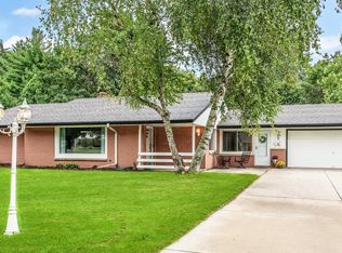 307 Grand Ave, Thiensville, WI 53092