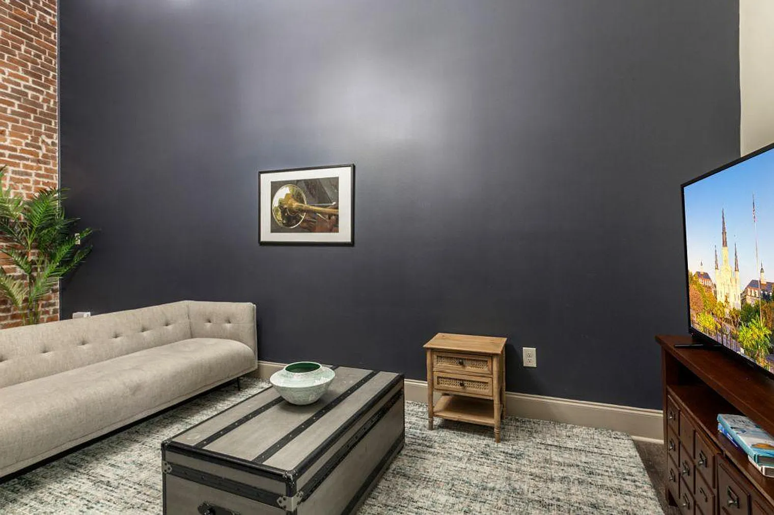 1 bed, 1.0 bath, 796 sqft, $4,404 — Photo 3