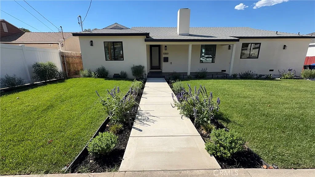 4 bed, 1665 sqft, $4,900 — Photo 2