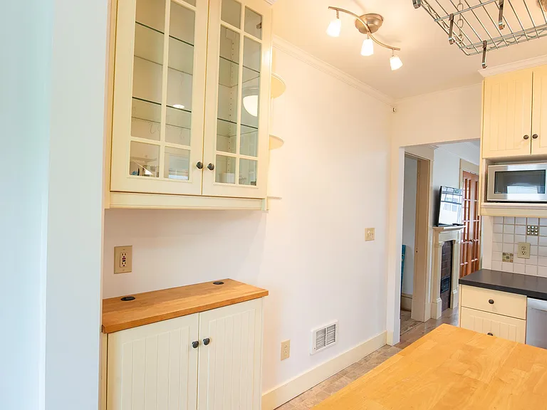1208 E Barclay Ct — Photo 13
