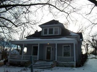 209 N 6th St, Elsberry, MO 63343