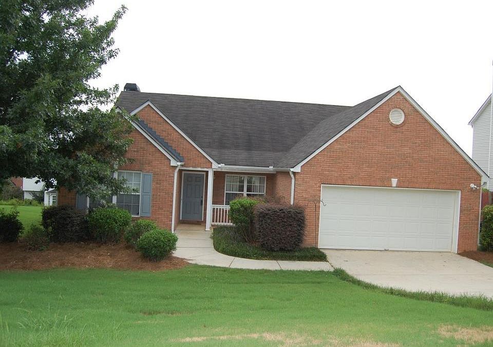 1st image of 2335 Pettit Dr
