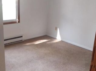 723 Charlton St, Southbridge, MA 01550