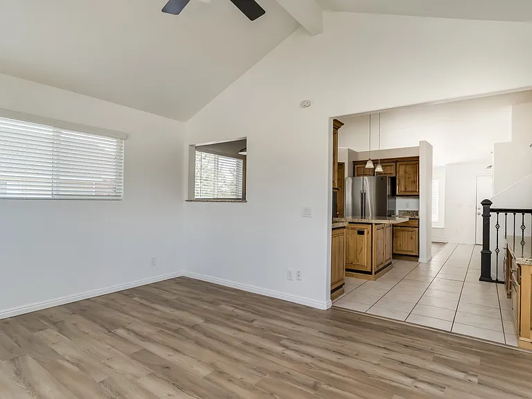 2519 S 1400 W — Photo 9