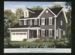 215 A St, Middlesex, NJ 08846