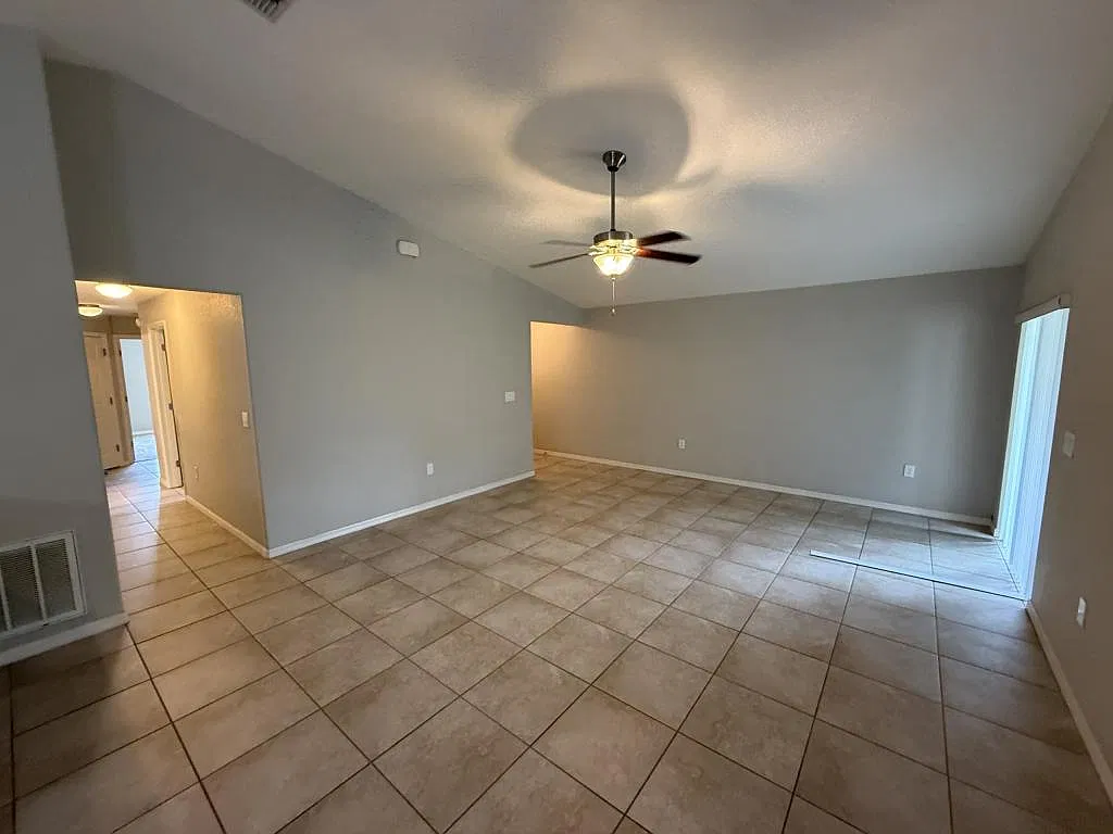 1935 Bretton Ridge Dr. — Photo 3