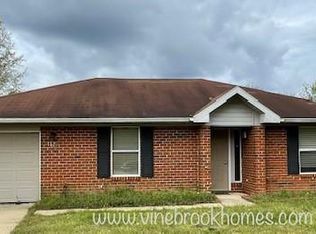 112 Viola Ct, Raeford, NC 28376