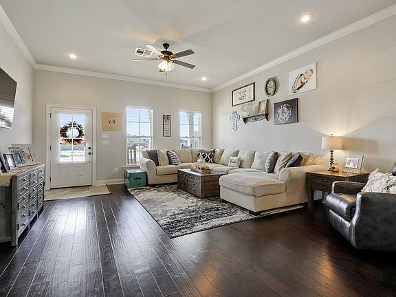 4th image of 455 Palm Breeze Dr