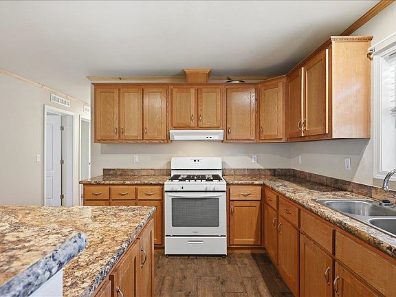 5th image of 13213 Hope Rd