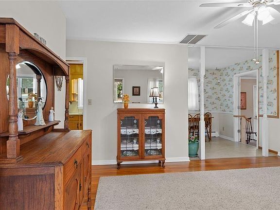 5th image of 2500 Sewell Mill Rd