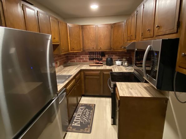 5 Apple Valley Pkwy APT 5