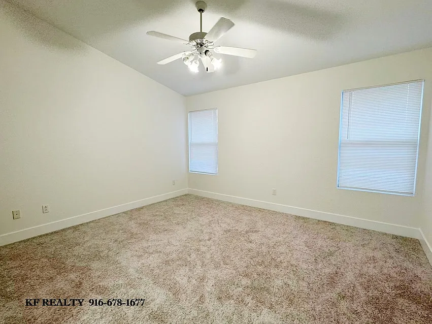 3 bed, 1237 sqft, $2,400 — Photo 4