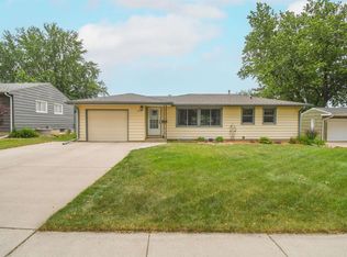 1612 E 19th St, Sioux Falls, SD 57105