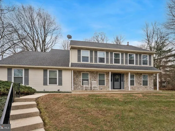 8619 Thomas Mill Ter, Philadelphia, PA 19128