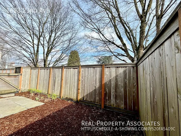 1623 23rd Ave — Photo 16