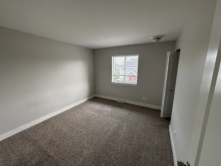 3222 Coach Ln SE — Photo 6