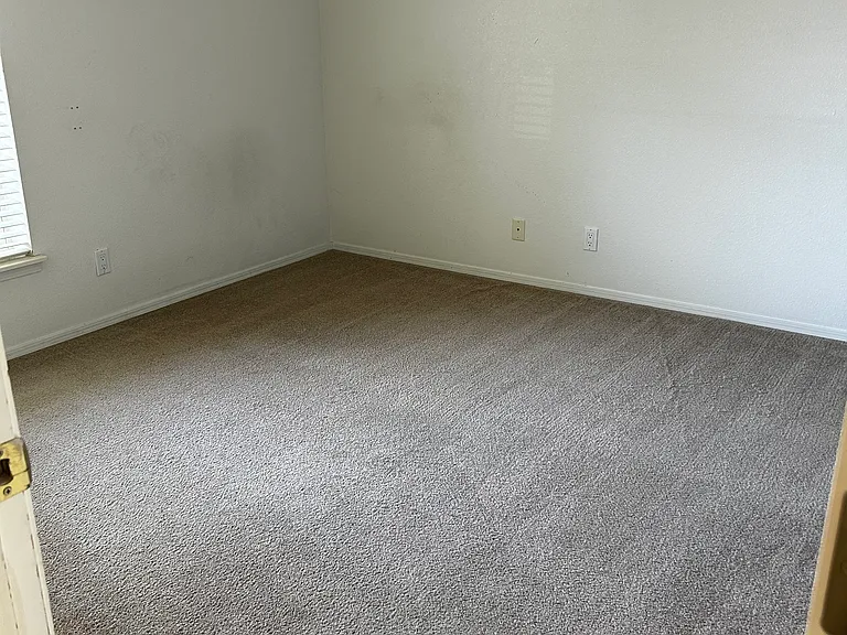 7301 Quail Springs Pl NE — Photo 6