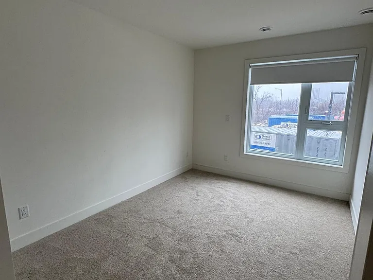 16 Melbourne Ave #202D — Photo 11