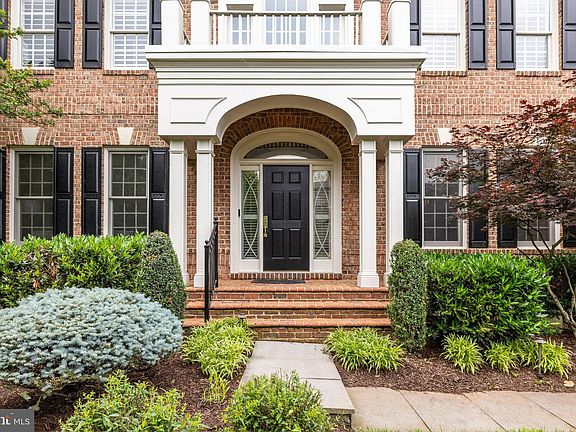 5th image of 43581 Tuckaway Pl