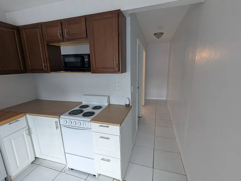 6581 Hayes St — Photo 10