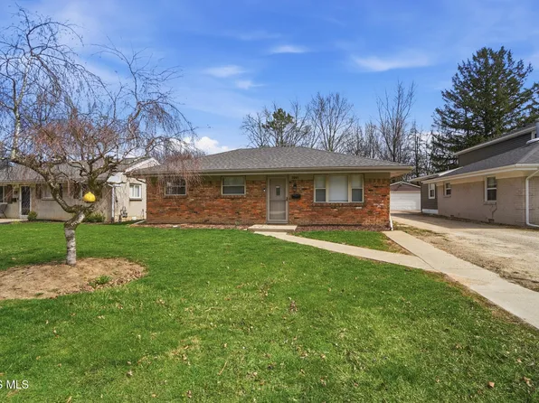 1001 Pine St, Perrysburg, OH 43551