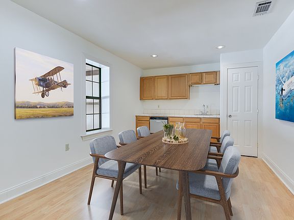 5th image of 104 Mooney Cir