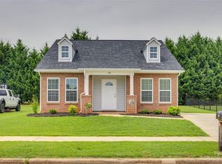 938 Cason St, Belmont, NC 28012