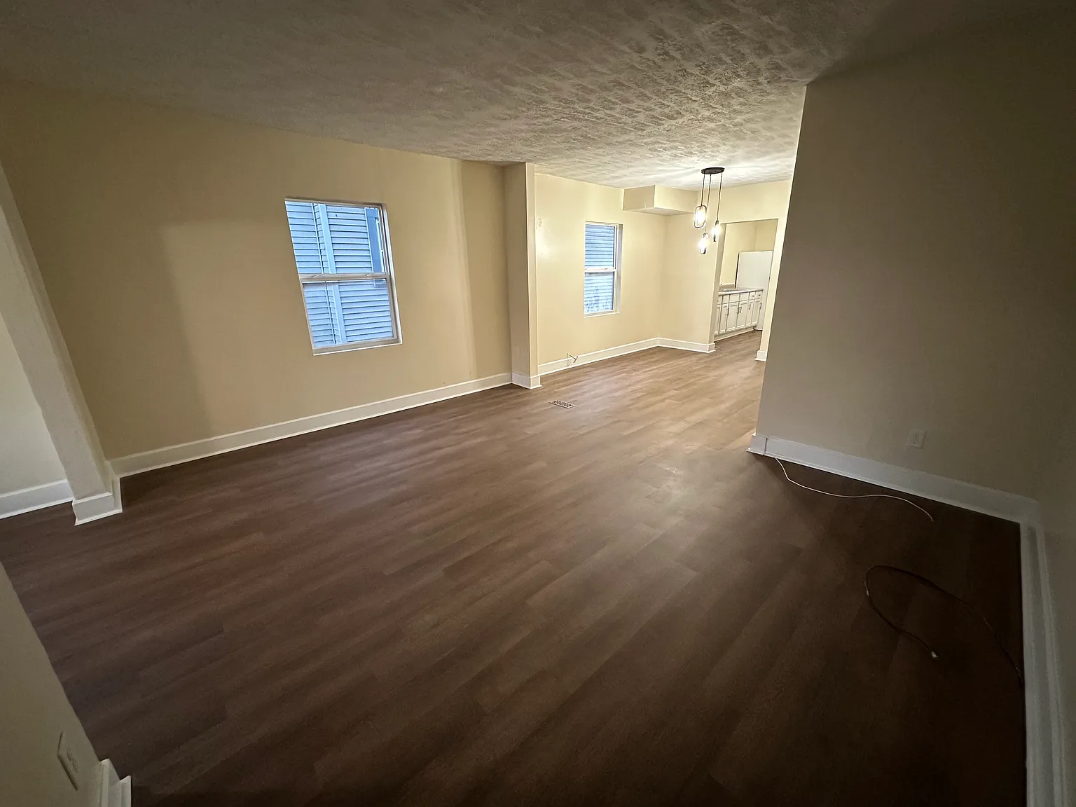 3 bed, 1340 sqft, $1,300 — Photo 3