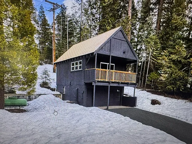 42145 Tollhouse Rd — Photo 1
