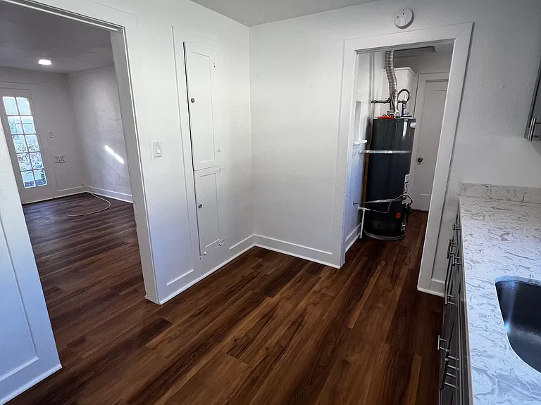 258 E Kingsley Ave #2 — Photo 12